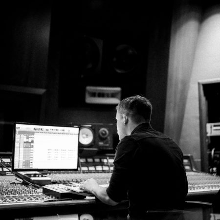 jeffery-erhunse-WJwRr3pW5FA-unsplash